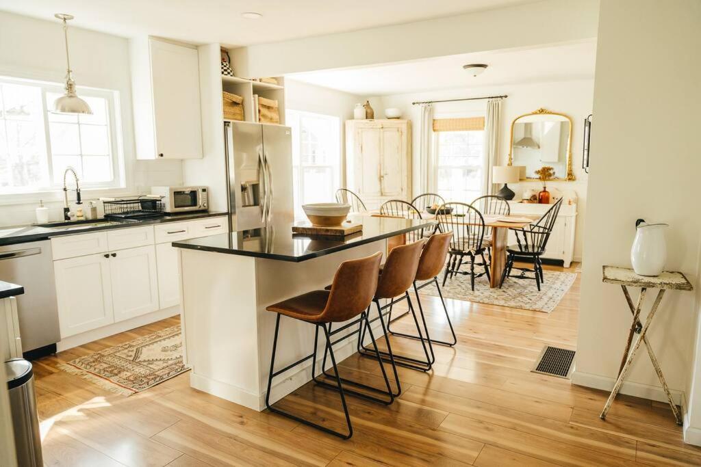 Cozy Cottage, Hot Tub, Fire Pit, 15Min To Hudson And Hiking Catskill Εξωτερικό φωτογραφία
