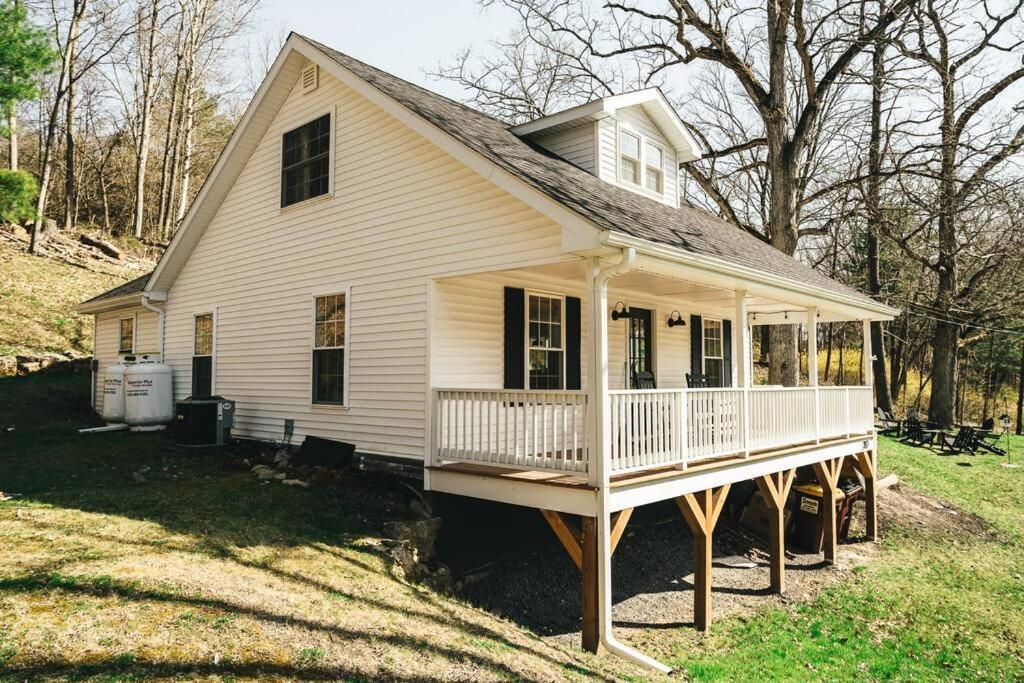 Cozy Cottage, Hot Tub, Fire Pit, 15Min To Hudson And Hiking Catskill Εξωτερικό φωτογραφία