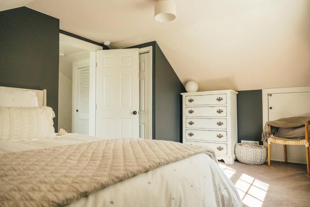 Cozy Cottage, Hot Tub, Fire Pit, 15Min To Hudson And Hiking Catskill Εξωτερικό φωτογραφία